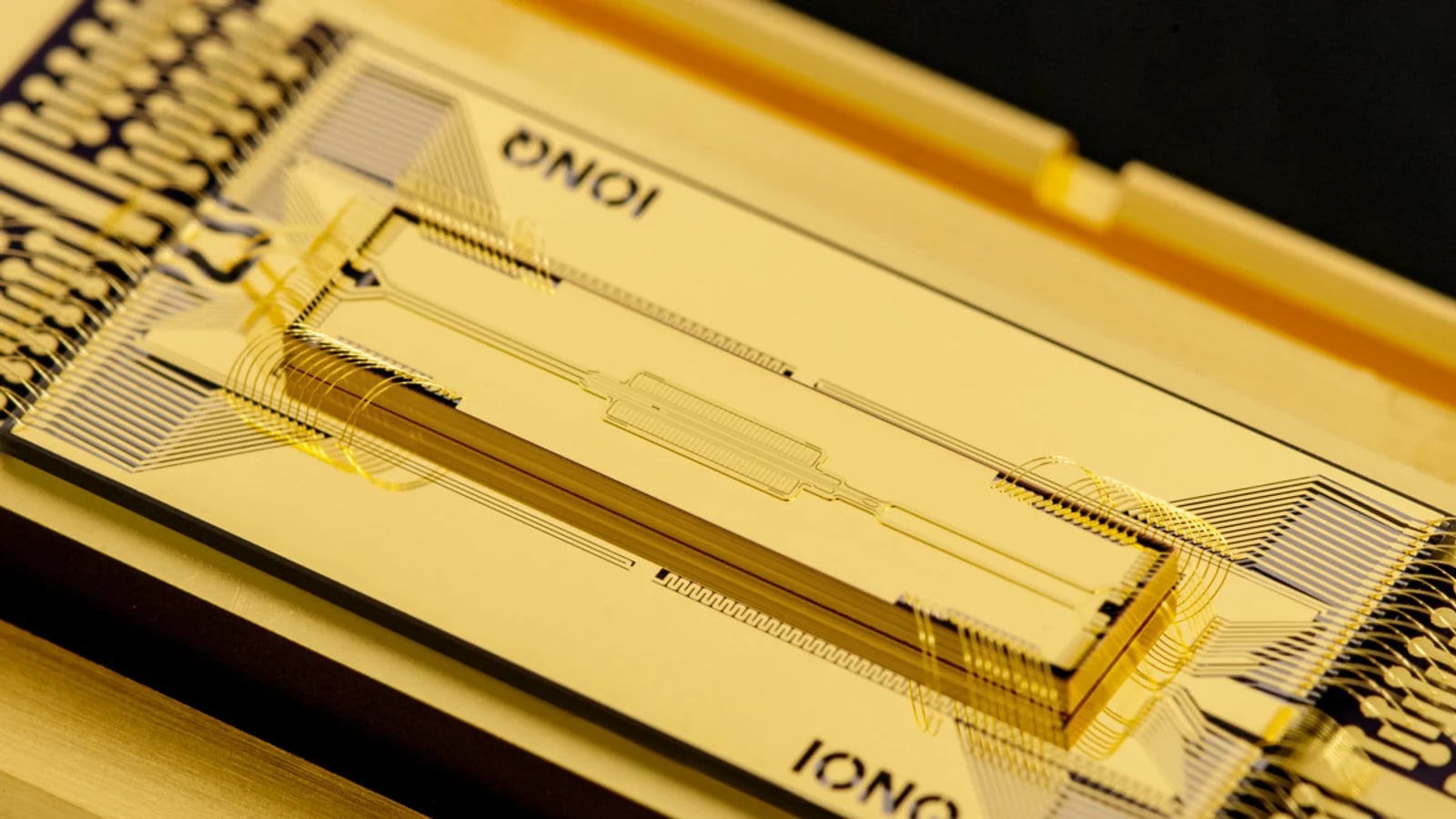 IonQ Completes Acquisition of U.S. Foundry SkyWater... Quantum Industry 'Vertical Integration' Accelerates
